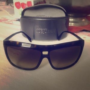 Alexander McQueen Sunglasses
